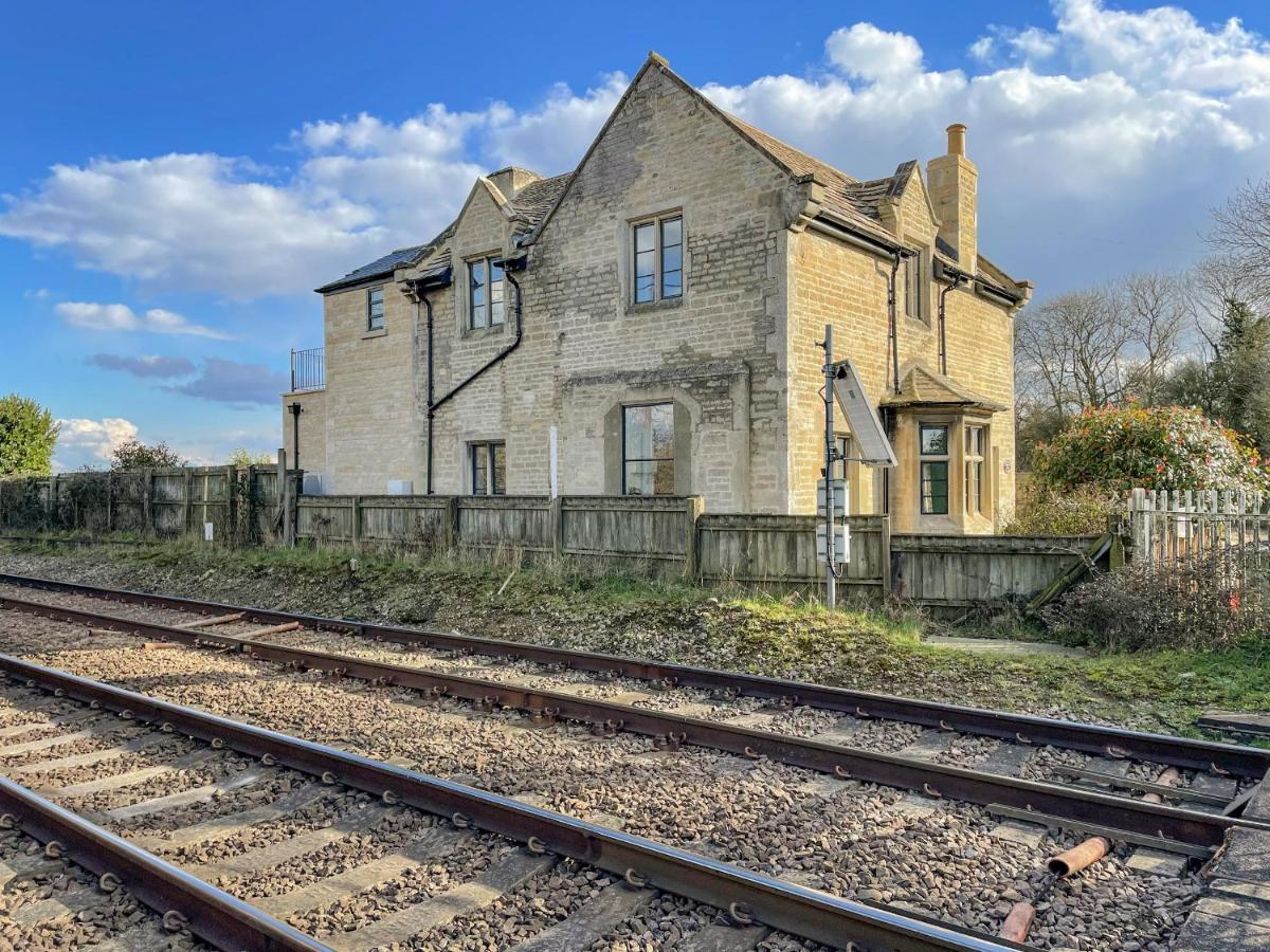 Kylemore Railway Cottage Stamford Exterior photo
